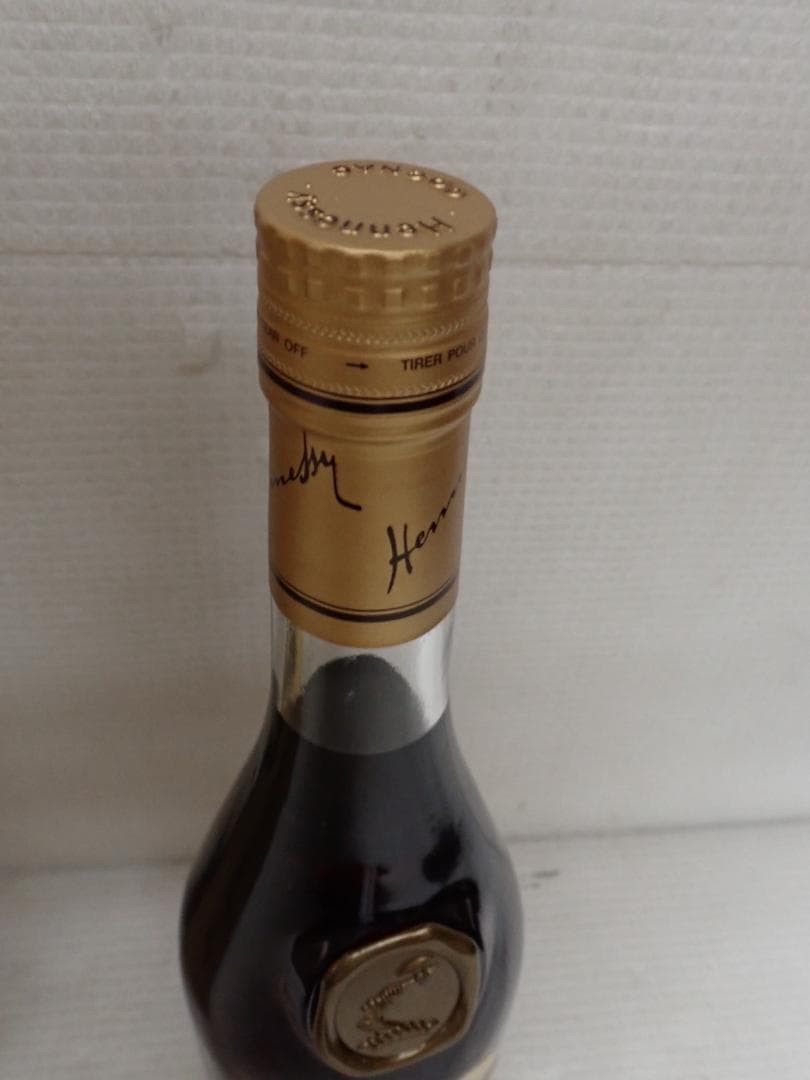 ヘネシー V.S.O.P フィーヌ・シャンパーニュ 700ml M6-A
