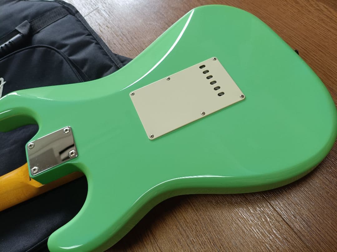 Fender Japan Stratocaster サーフグリーン　小物セット
