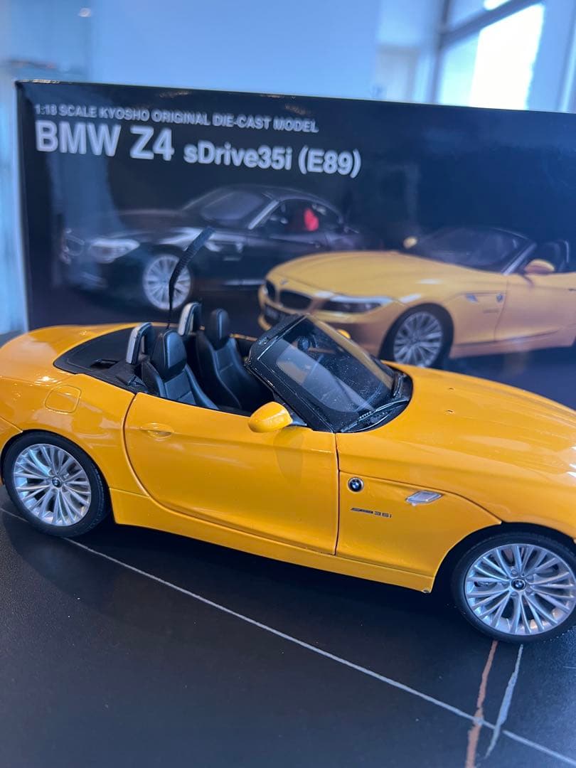 a*2様 京商　BMW Z4 sDrive35i (E89) ミニカー 1/18