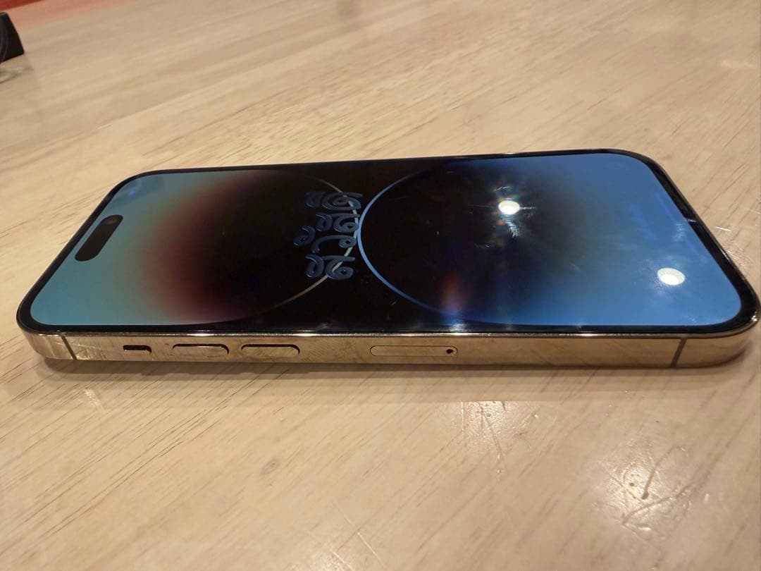 美品　iPhone14 Pro 256GB ゴールド 本体のみ バッテリー76%