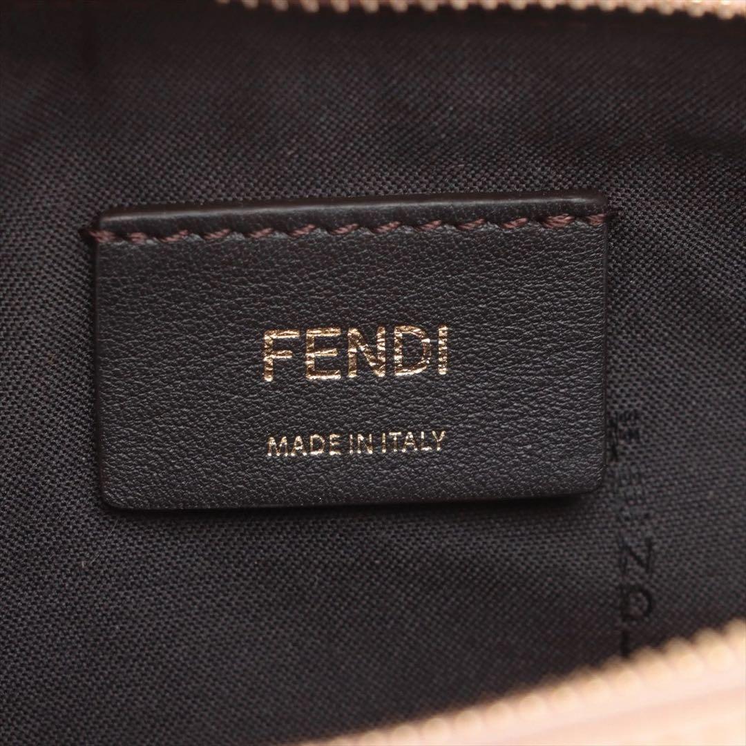 FENDI フェンディグラフィー スモール レザー ワンショルダーバッグ ピンク