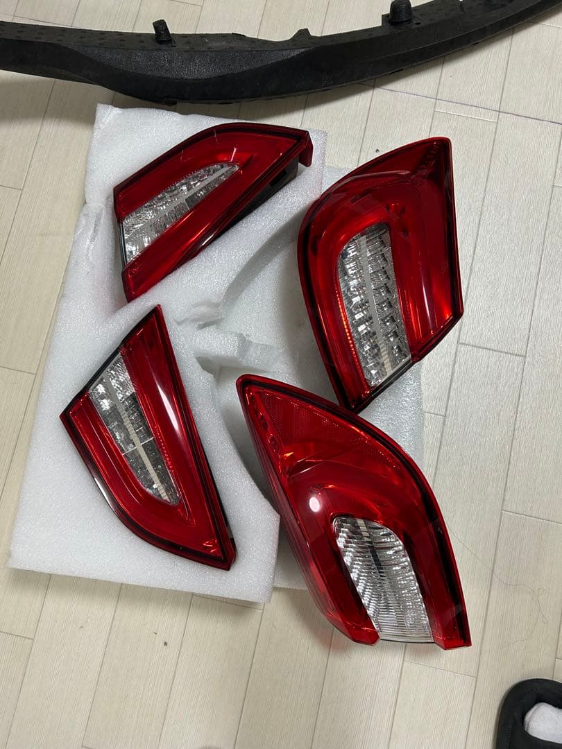 マセラティ　テールランプ m156