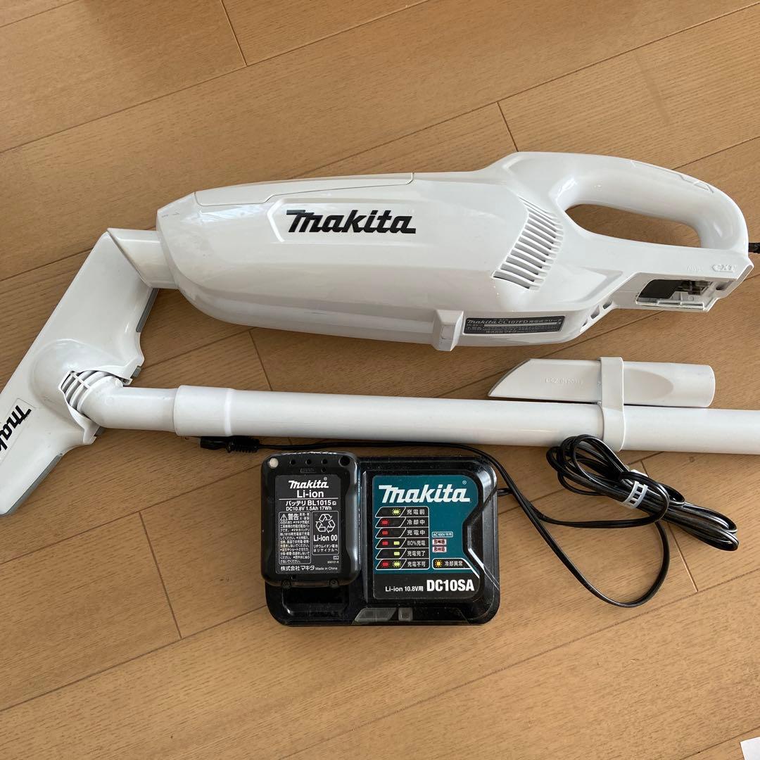 【専用】マキタ コードレス掃除機 CL107FDSHW (バッテリ充電器付 )