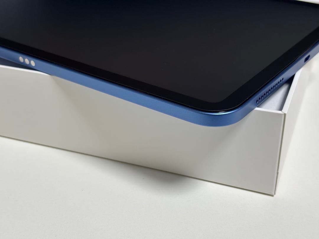 iPad(A16)Wi-Fi 128GB Blue ケース・フィルムセット