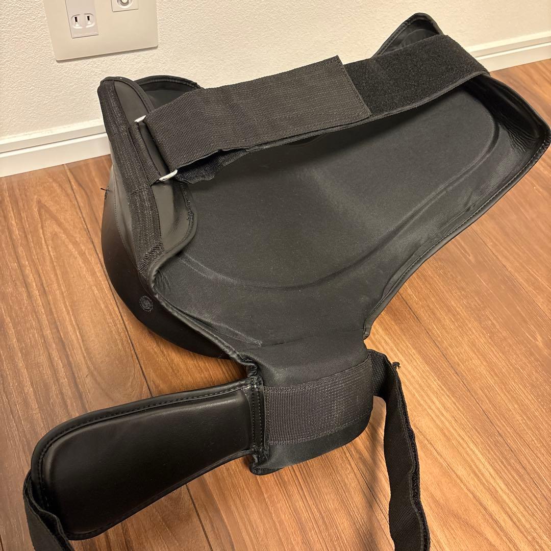 【極美品】BODYMAKER ローキックガード ブラック×ゴールド