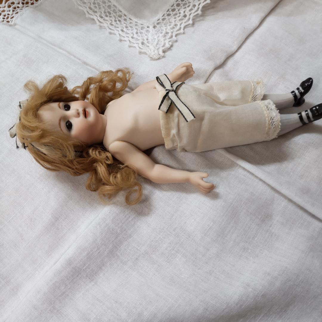 ミニョネット　アンティークドールリプロ　人形　シモン&ハルビック　リボン