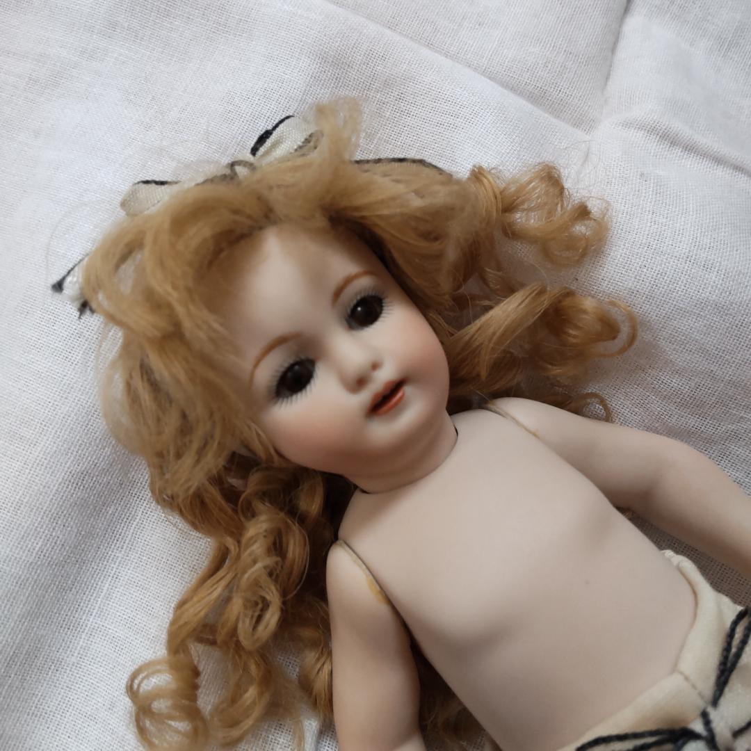 ミニョネット　アンティークドールリプロ　人形　シモン&ハルビック　リボン