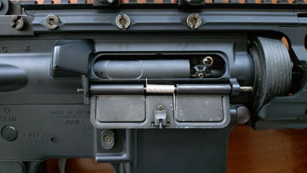 東京マルイ M4 S-SYSTEM 電動ガン スコープ付き