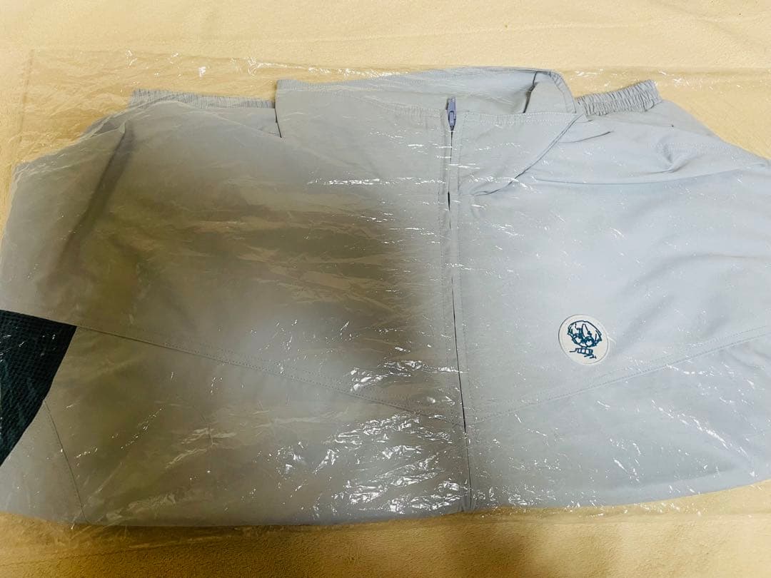 Eve Arena Tour 2025 , Eve賞 UBブルゾン