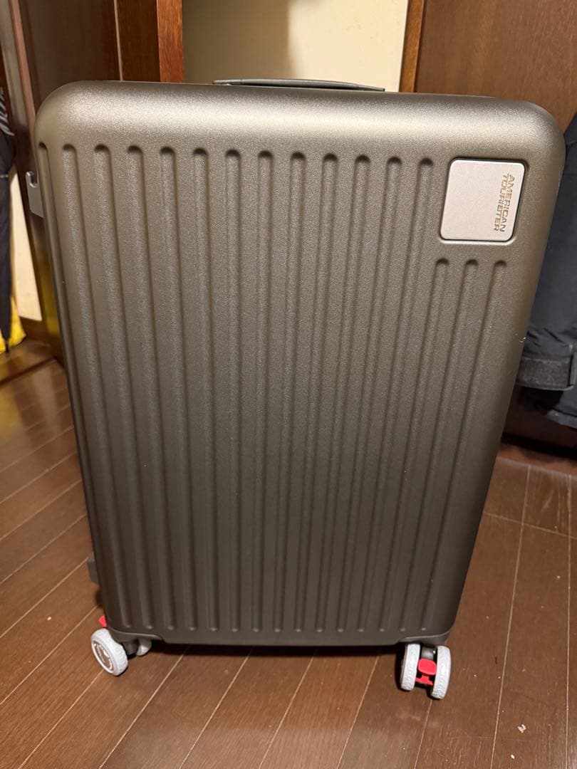 アメリカンツーリスター スーツケース ロケーション ダークモス M 56L