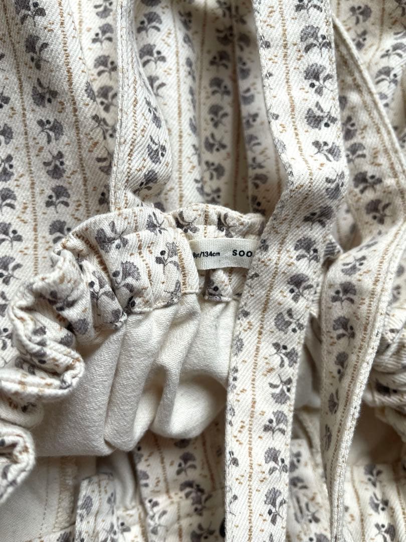 美品です　Soor Ploom Minnie Pinafore 8y