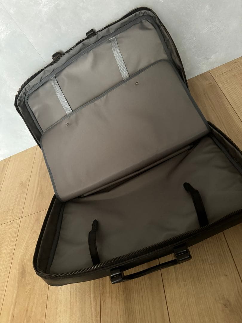 フェリージfelisi オーバーナイトバッグ フルレザーブラックｘグレー