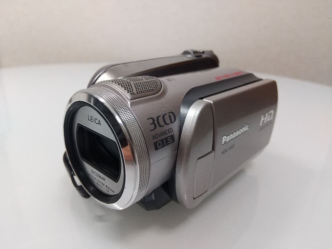 【美品】パナソニック FULL HD デジタルハイビジョン ビデオカメラ