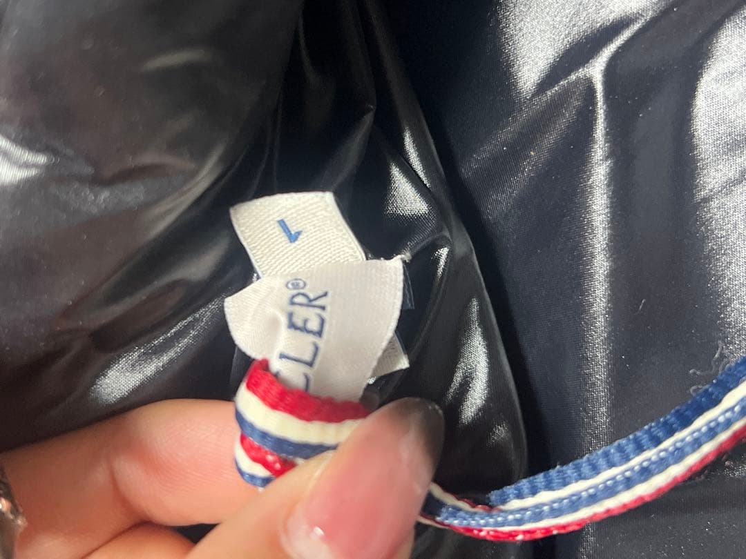 新品未使用MONCLER POLDI ブラック犬服