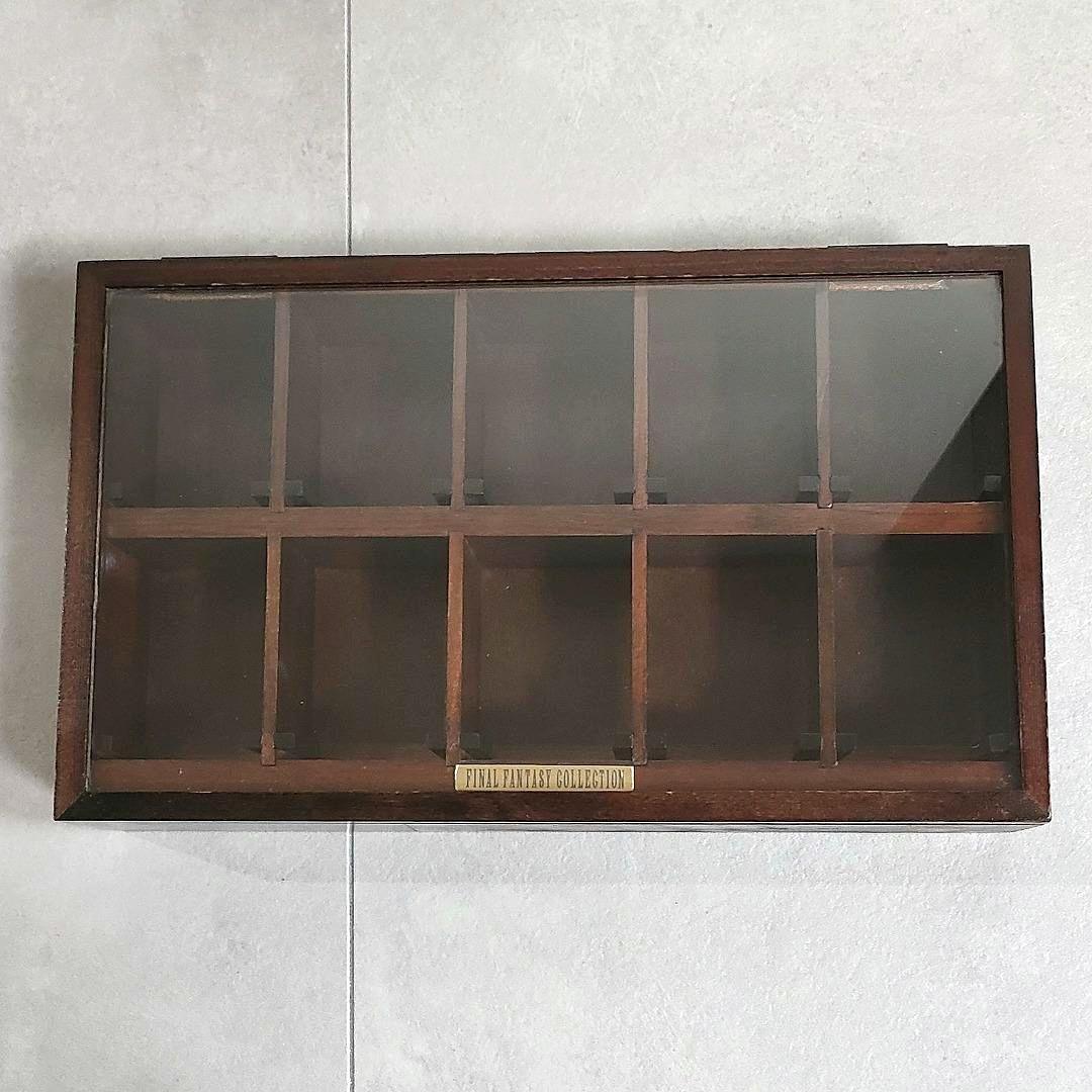 ファイナルファンタジー クロムフィギュア専用ディスプレイケース FF 木製