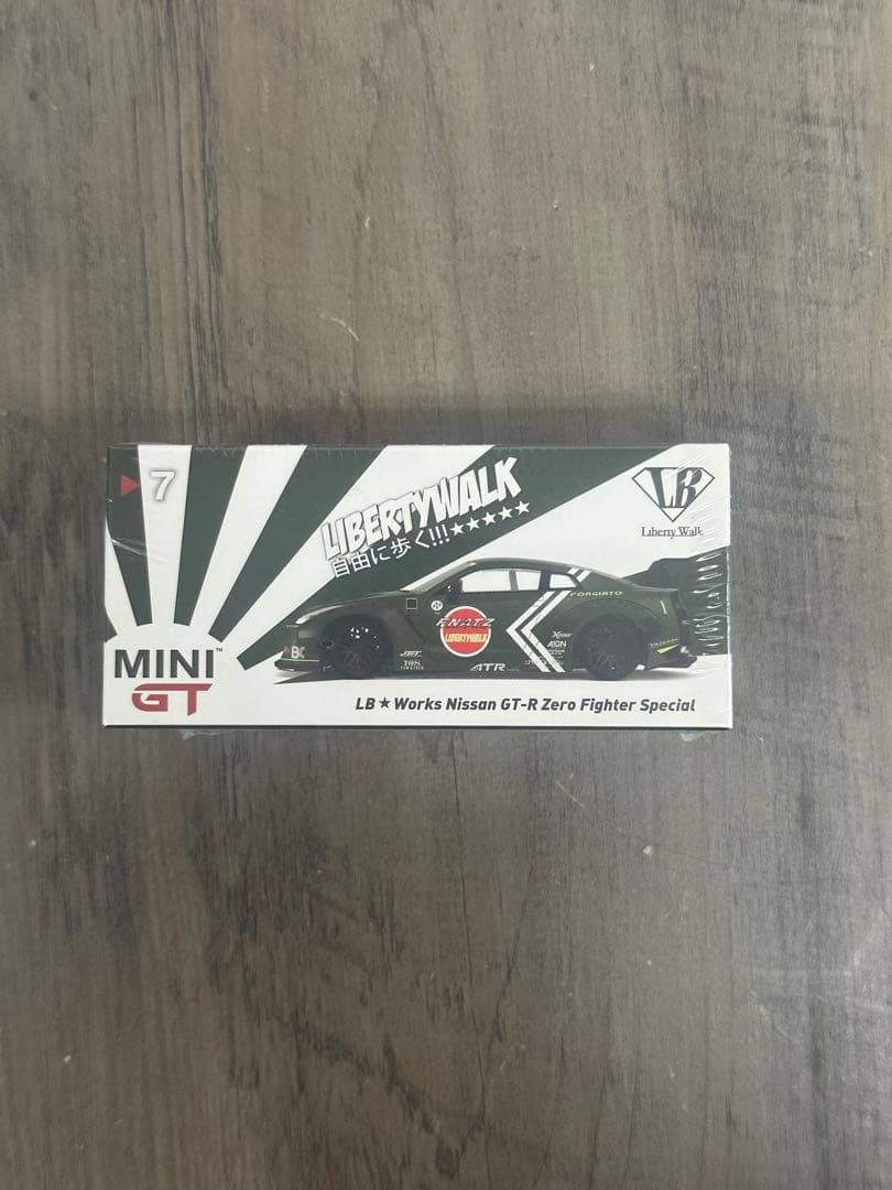 ミニカー LB Works NissanGT-R Zero Fighter Special