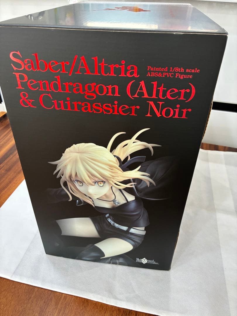 【新品未開封品】アルトリア・ペンドラゴン〔オルタ〕&キュイラッシェ・ノワール
