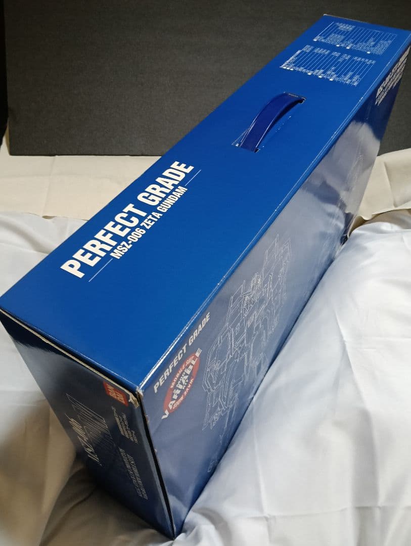 BANDAI 1/60 PG　MSZ-006 ZETA GUNDAM 未組立