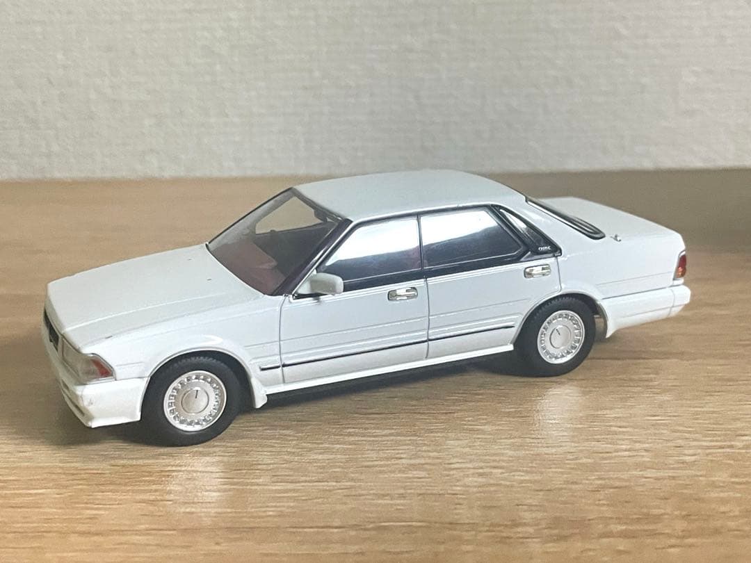 トミカリミテッド LV-N43-22a セドリックHTグランツーリスモSV