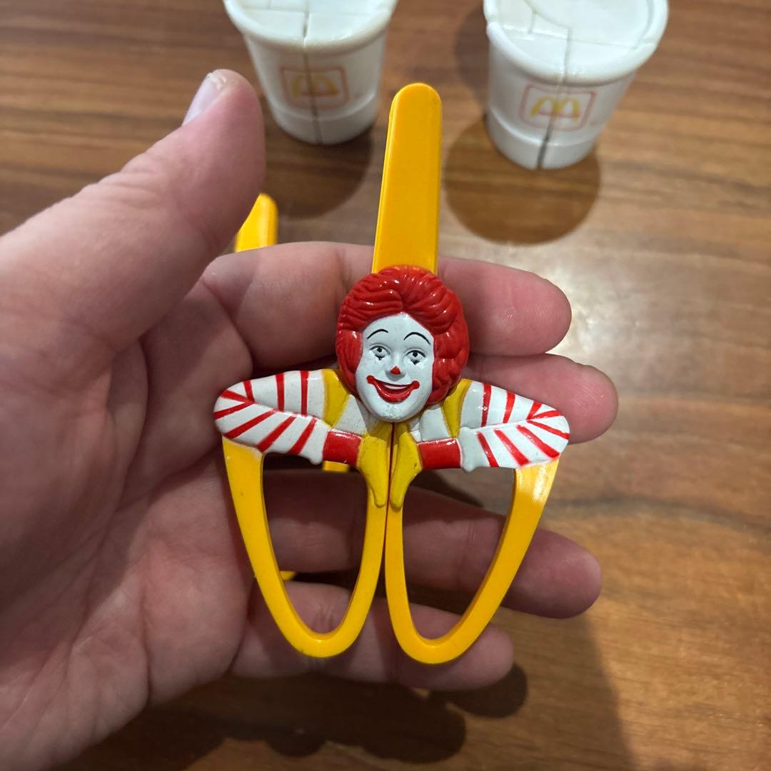1991年 マクドナルド ドナルド ハサミ 変身する￼シェイク ￼非売品 おまけ