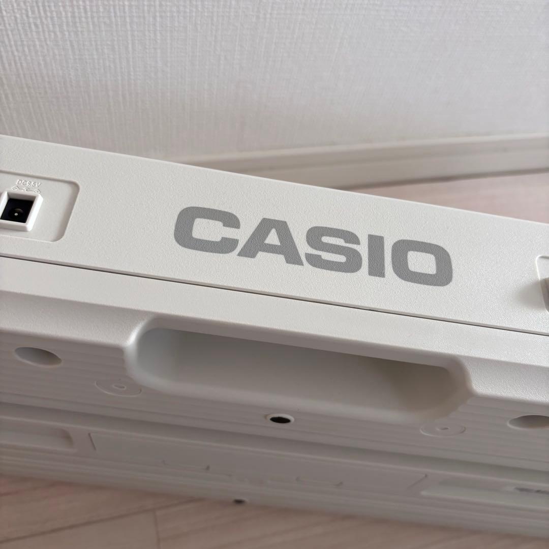 CASIO CT-S1 61鍵　電子ピアノ ホワイト　ハラミちゃん使用