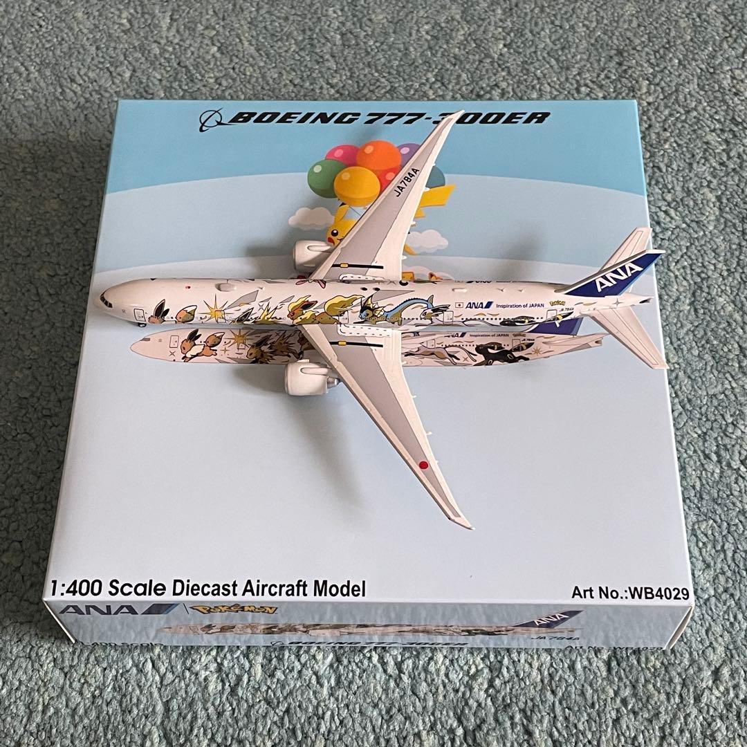 ANA 全日空 777-300ER ポケモン イーブイジェット スタンド付き