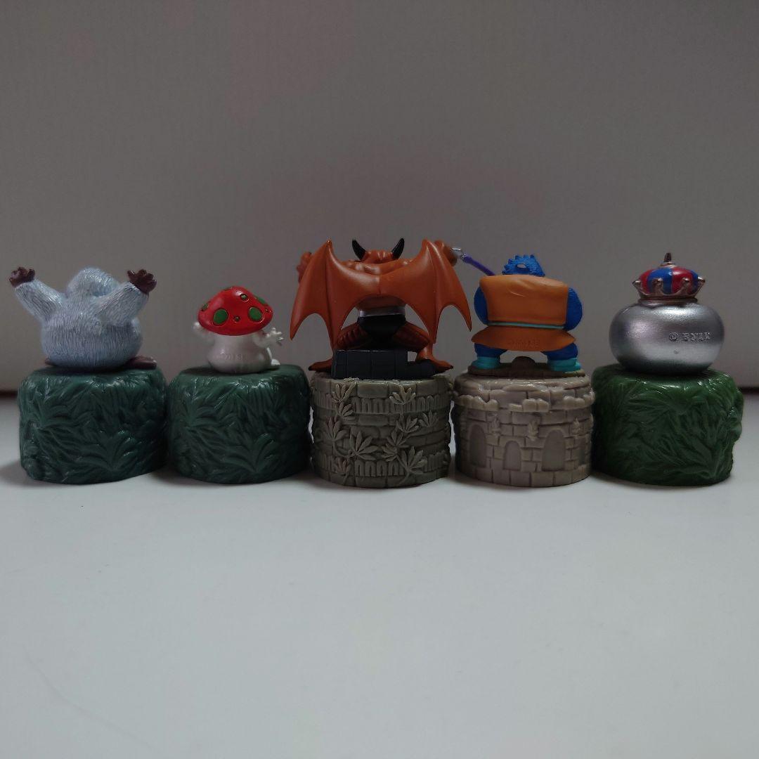 ドラゴンクエスト　フィギュア　ボトルキャップ　しん·りゅうおう　等　33種