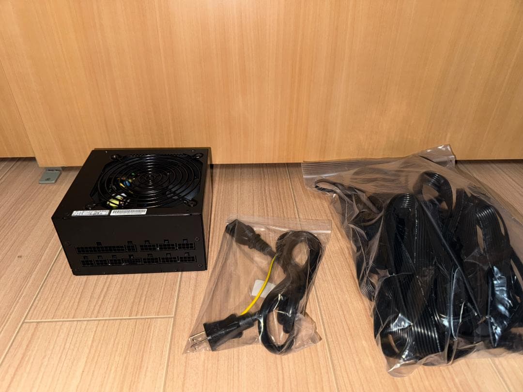 Enhance 1200W Platinum ATX 電源ユニット