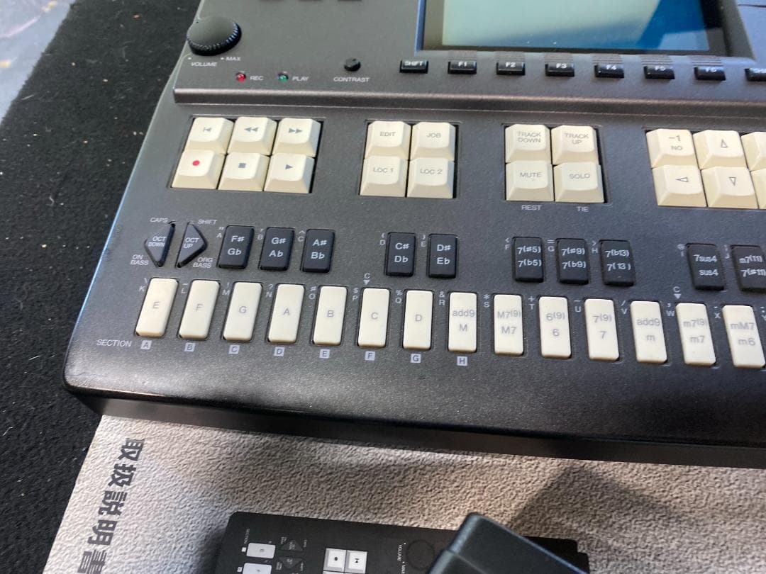 美品 YAMAHA QY700 シーケンサー