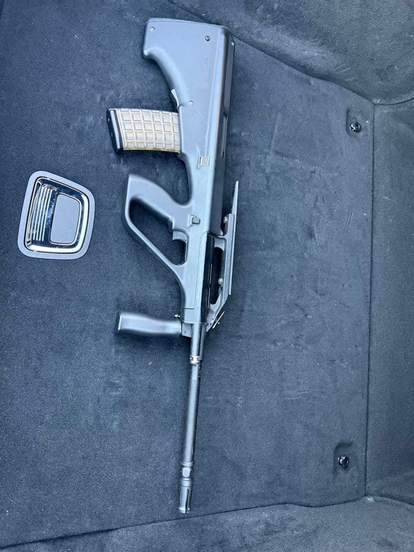 東京マルイ　電動ガン　AUG