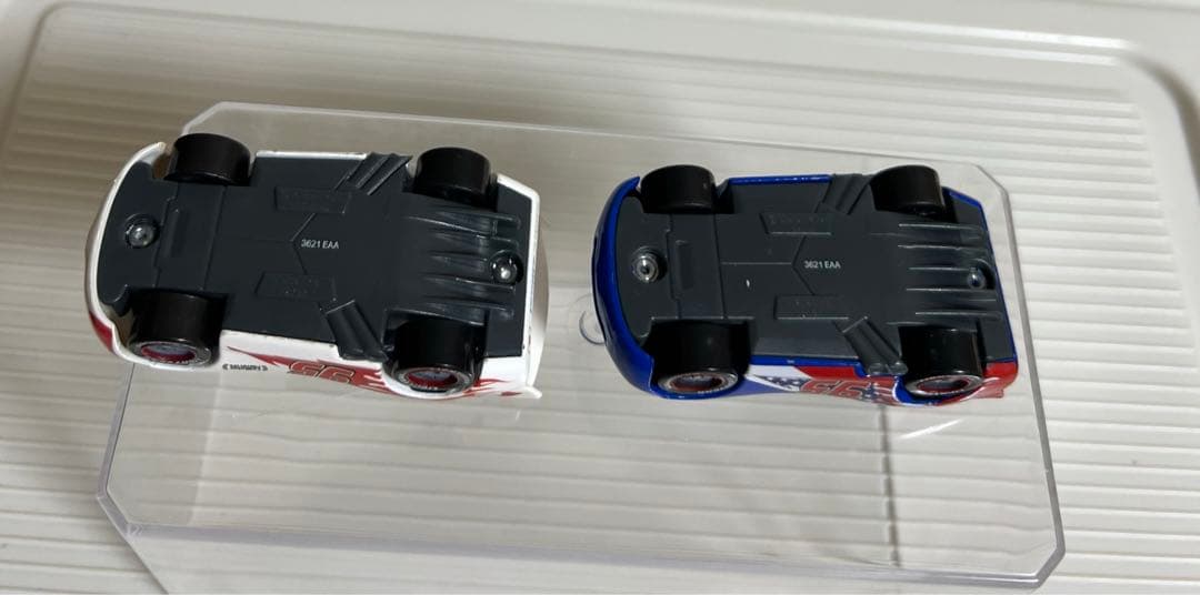 カーズミニカー（マテル）マックィーン日本ペイント、海外ペイント