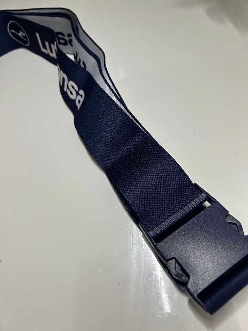 Lufthansa ルフトハンザ　調整可能ラゲージベルト ダークブルー