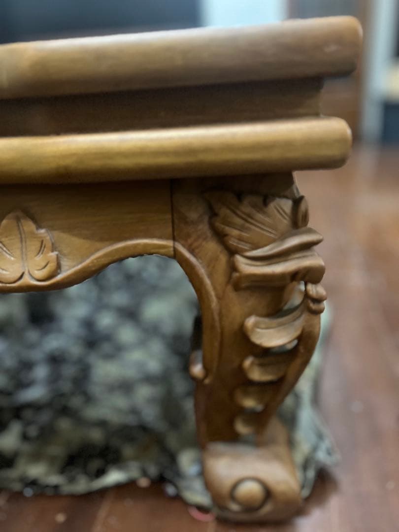 値下げ！中古　手彫りレリーフつき座卓　1/31まで