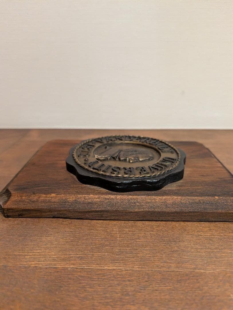 ヴィンテージ 手彫り 木製 盾 カレッジ USNavy エンブレム 英国製 ３点