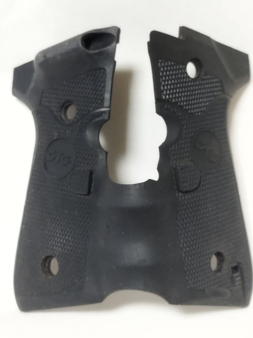 い*い様 (4865)Beretta92/96/M9米軍実物CTCレーザーグリッ