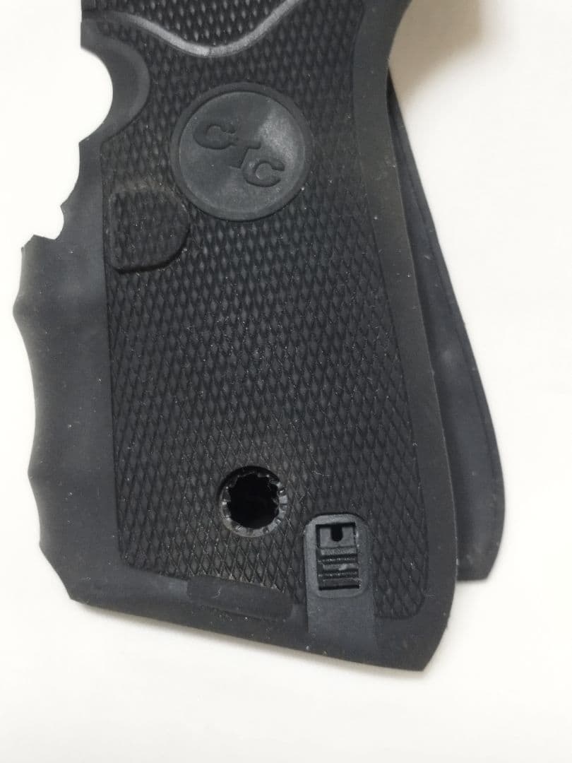 い*い様 (4865)Beretta92/96/M9米軍実物CTCレーザーグリッ