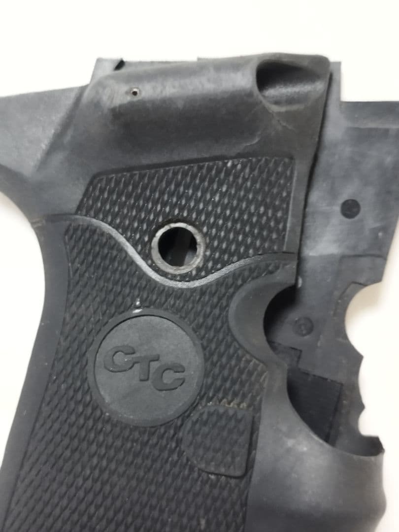 い*い様 (4865)Beretta92/96/M9米軍実物CTCレーザーグリッ