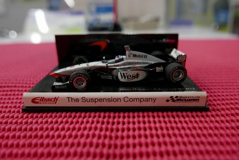 ミニカー McLaren MP4/12 + サスペンションスプリング