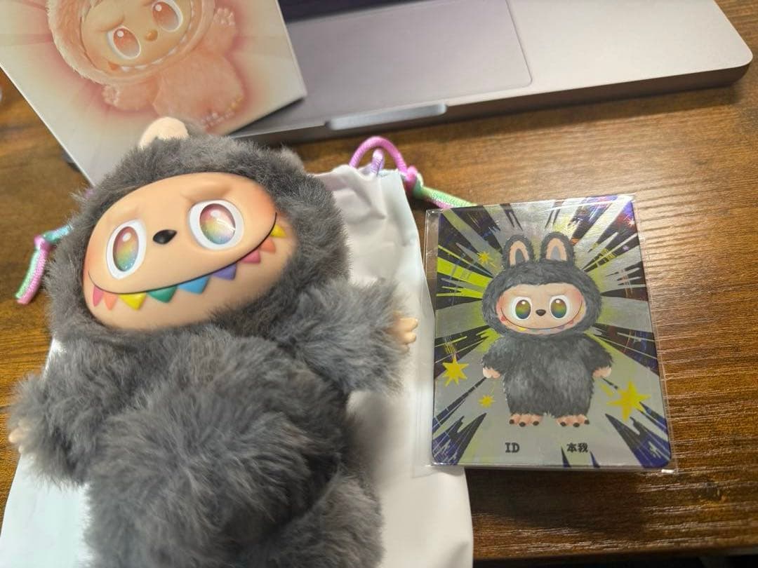 あ*♡様 ラブブLabubu ID 正規品Big Into Energy シーク