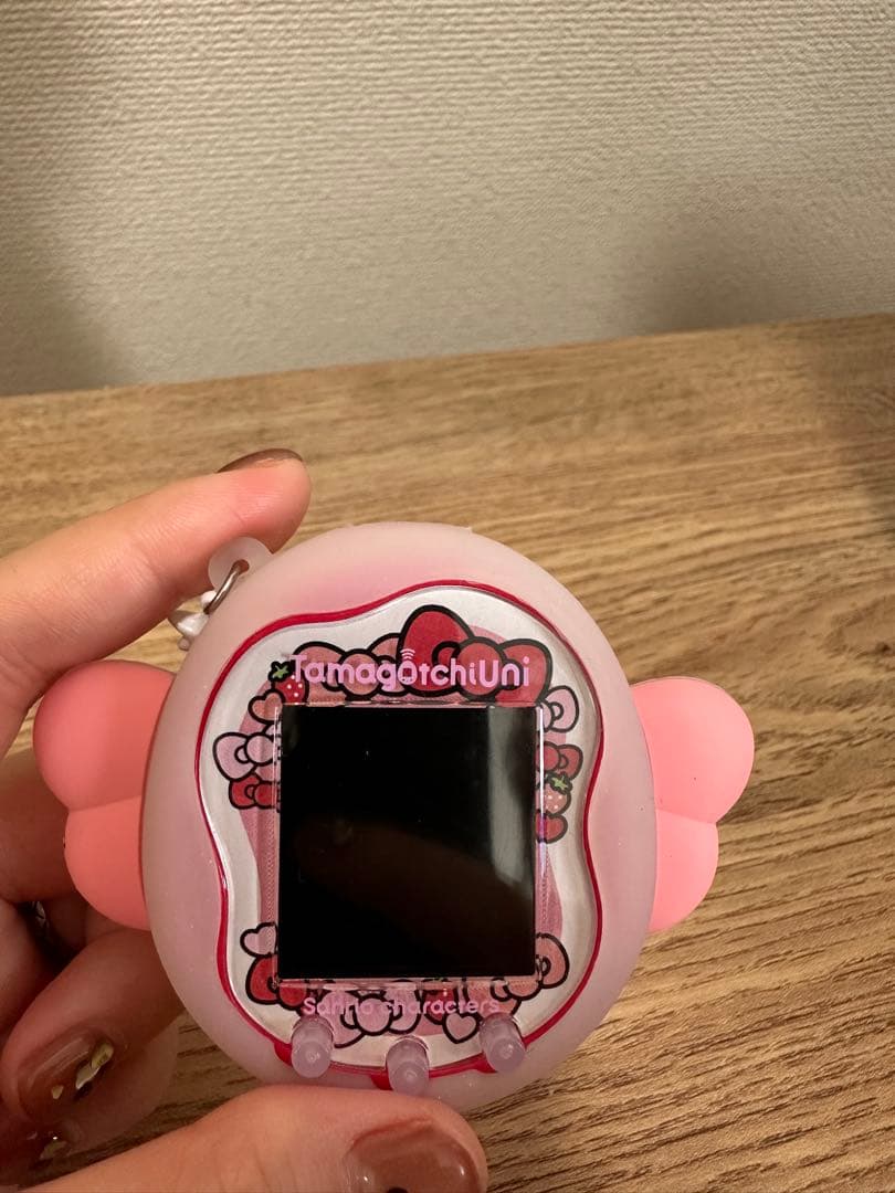 たまごっちユニ サンリオコラボ 本体 たまバースダウンロード済み