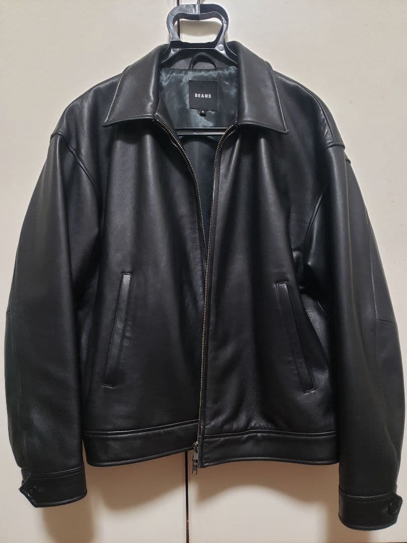 BEAMS　ワイドフィット レザー ジップブルゾン