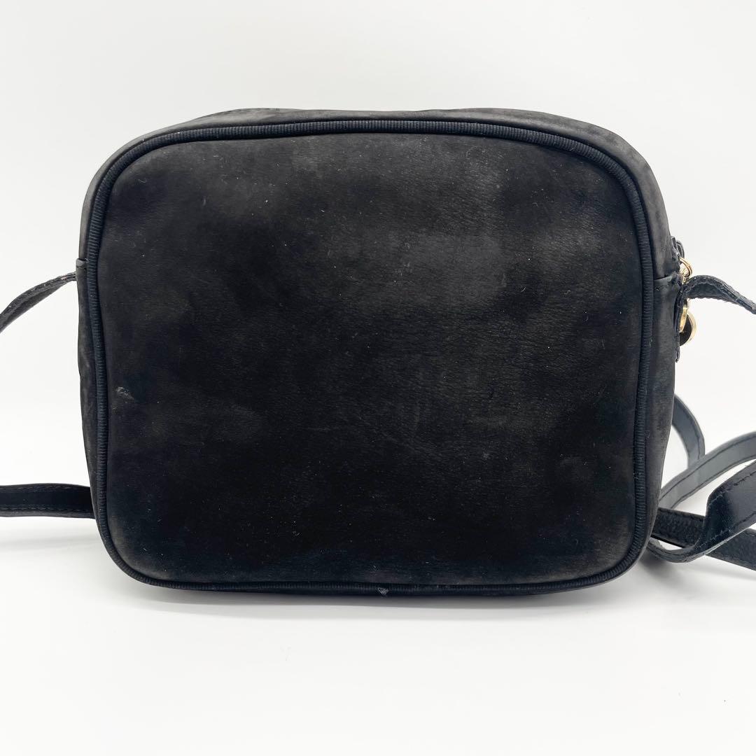 美品　サルバトーレフェラガモ　ヴァラリボン　ショルダーバッグ　ベロア　ブラック