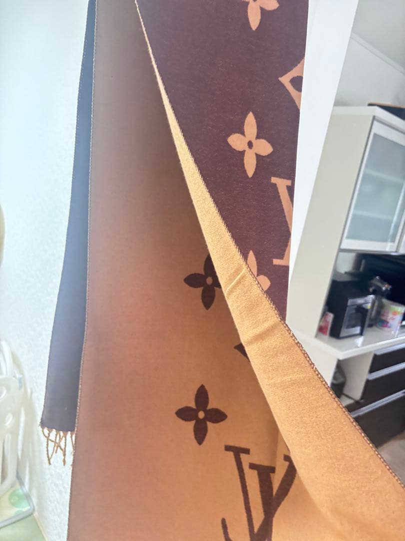 LOUIS VUITTON ブラウンマフラーノベルティー