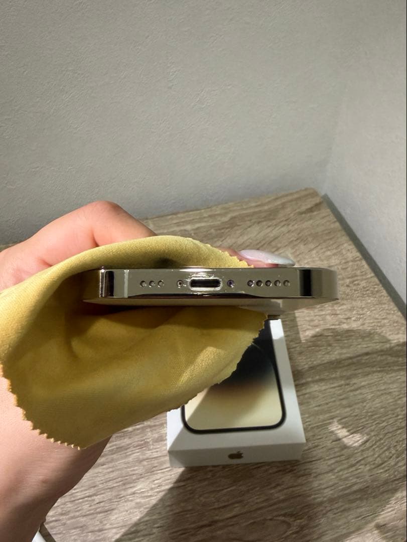 T　美品★iPhone14pro IOS16