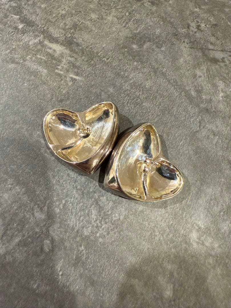 ANNIKA INEZアニカイネズ　ハートピアス ラージ　シルバーカラー神崎恵