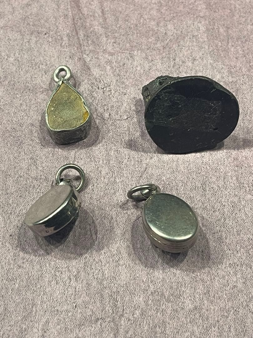 LEK LAI 神聖レクライ ペンダント レア タイ ブラック お守り THAI