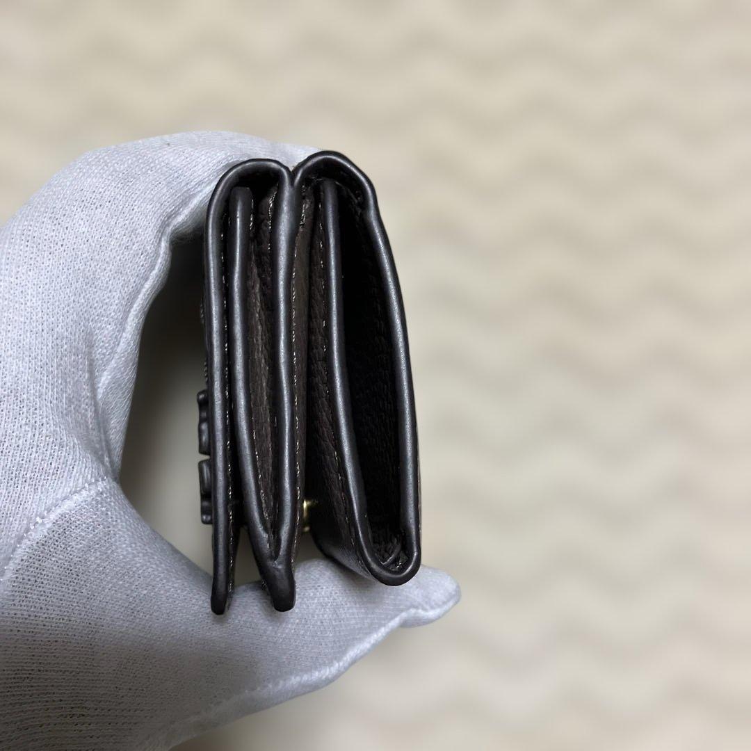 (美品)トリーバーチ　マックグロー　トライフォールド　ミニウォレット　折り財布