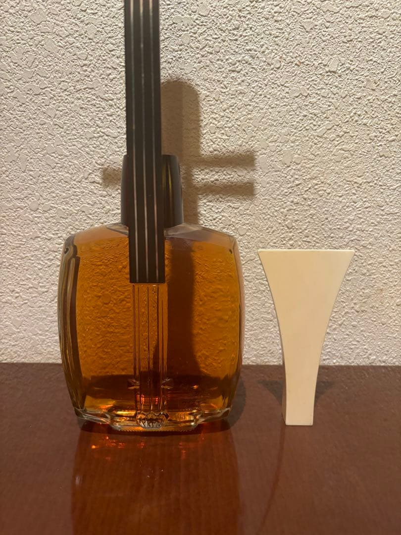 【SALE中終売品】サントリーピュアモルト 古樽仕上 三味線型ボトル 600ml