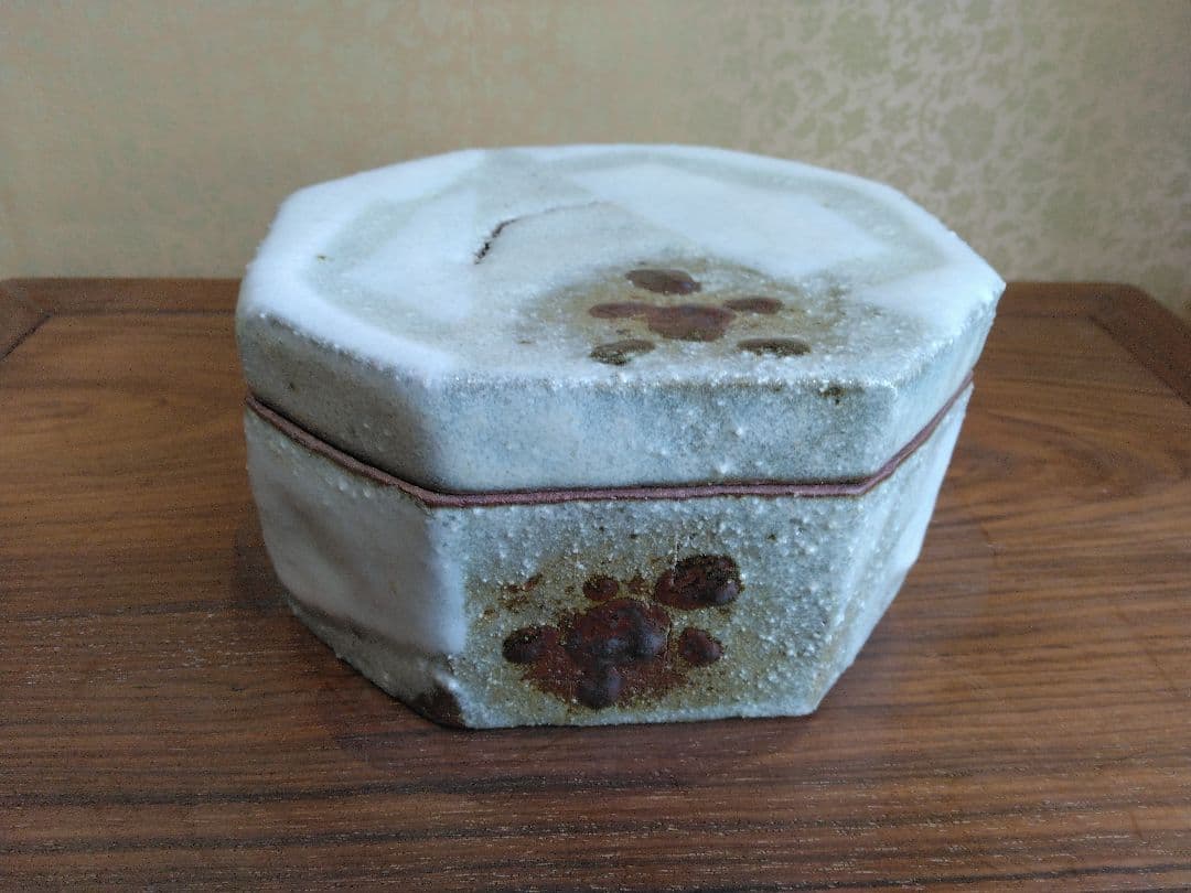 清水保孝作 清水焼 八角蓋付小物入