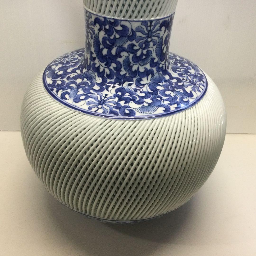 ☆値下げ！有田焼　網目　花瓶　壺　青　白　陶器　豪華！昭和レトロ